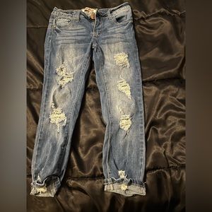 Hot kiss pant they are a size 4 with rips